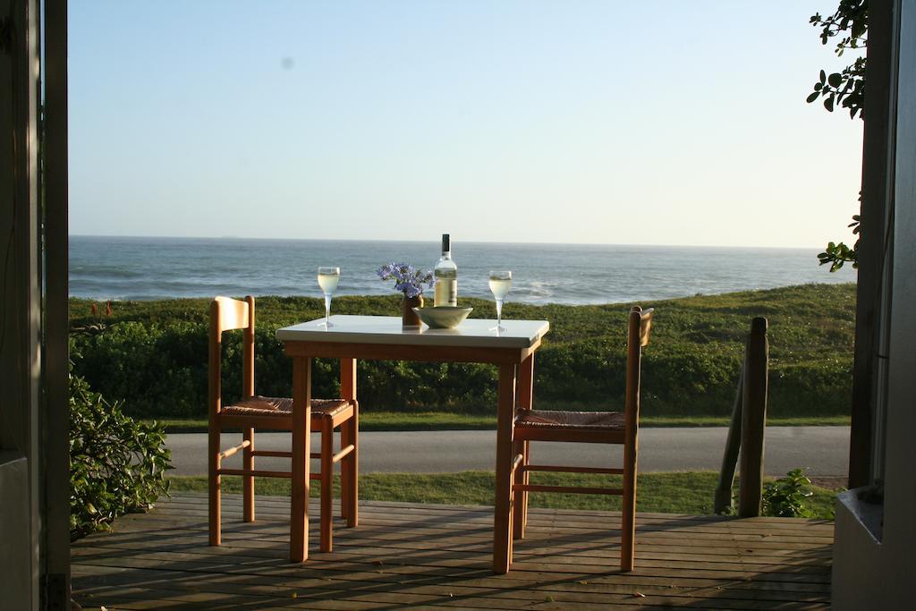 Pebbles Beach Cottage Port Elizabeth Room photo